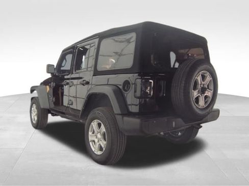 Used 2021 Jeep Wrangler Unlimited Sport image 7