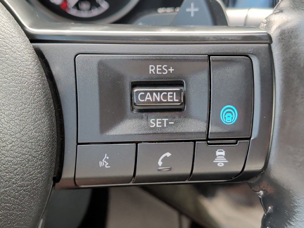 Used 2024 Nissan Pathfinder SV AWD/4WD image 13