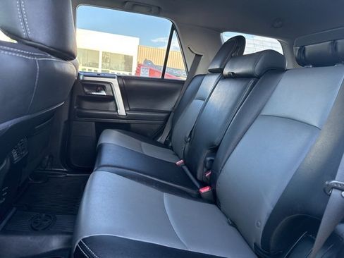 Certified 2019 Toyota 4Runner SR5 Premium image 31