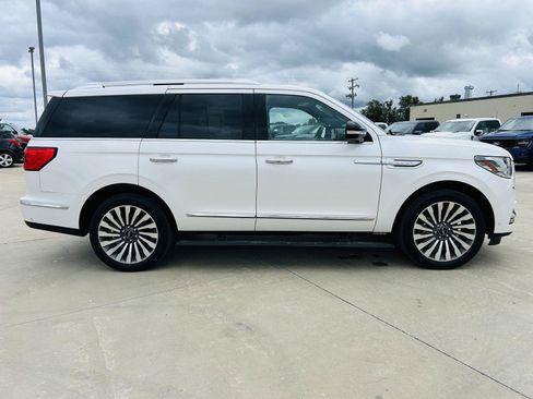 Used 2019 Lincoln Navigator Reserve AWD/4WD image 48
