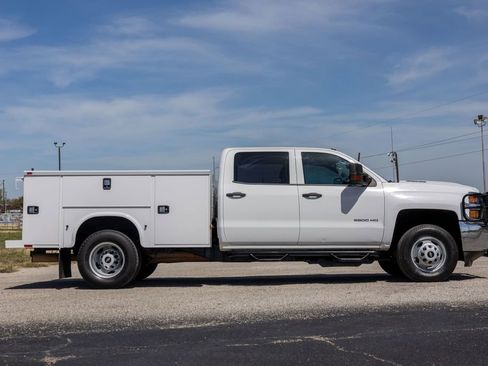 Used 2019 Chevrolet Silverado 3500 W/T w/ WT Convenience Package image 8