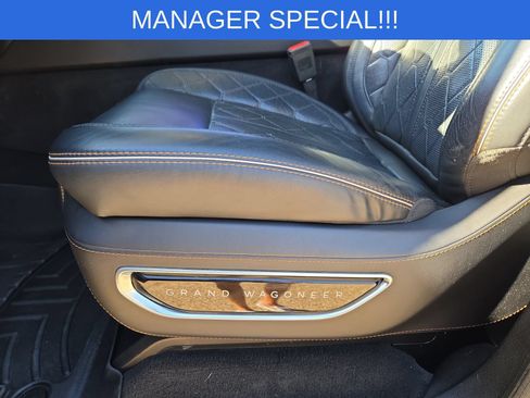 Used 2022 Jeep Grand Wagoneer Series III AWD/4WD image 17