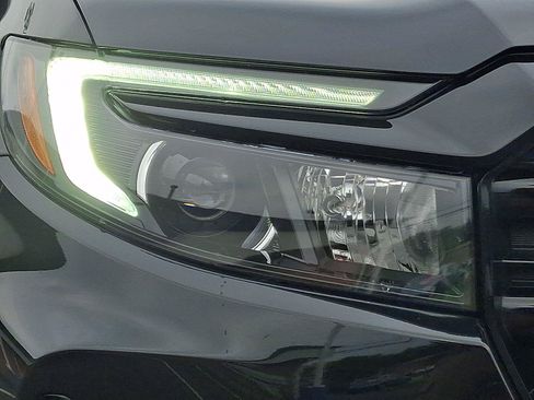 Certified 2026 Honda Ridgeline Black Edition image 7