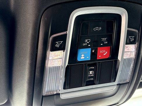 Used 2025 RAM 1500 Big Horn AWD/4WD image 30