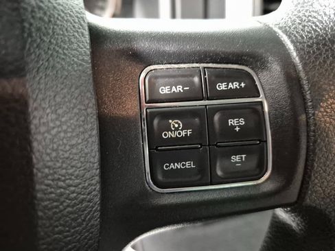 Used 2019 RAM 1500 Express image 19
