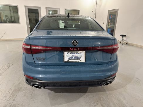 Used 2025 Volkswagen Jetta GLI Autobahn image 7
