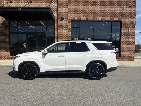 Used 2024 Hyundai Palisade XRT AWD/4WD image 3