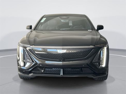 New 2026 Cadillac Lyriq V image 4