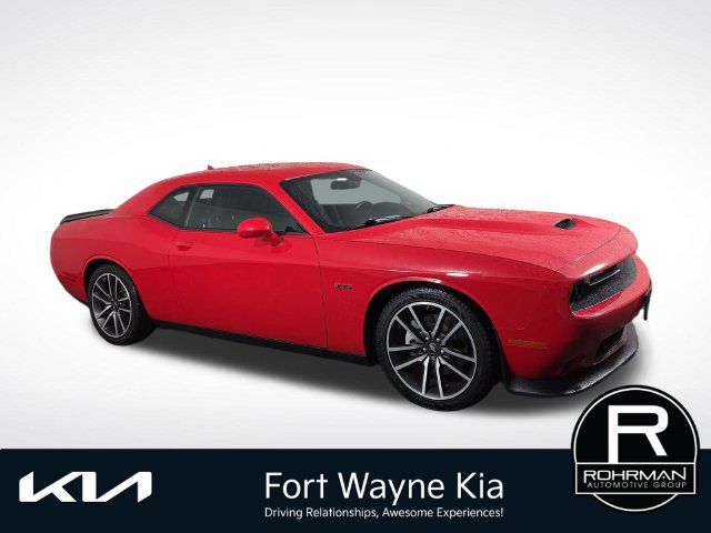 Used 2023 Dodge Challenger R/T RWD image 6