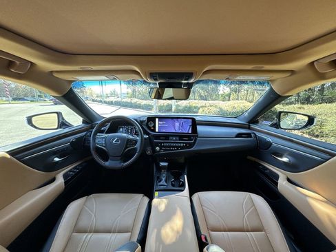 Used 2024 Lexus ES 350 Ultra Luxury image 25