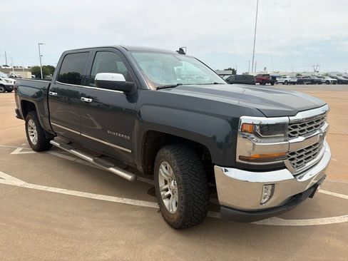 Used 2017 Chevrolet Silverado 1500 LT w/ All Star Edition AWD/4WD image 5