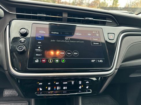 Certified 2023 Chevrolet Bolt EUV LT w/ Comfort Package image 20