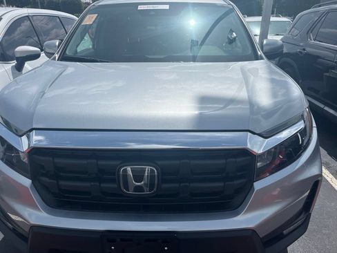 Used 2025 Honda Ridgeline RTL image 2