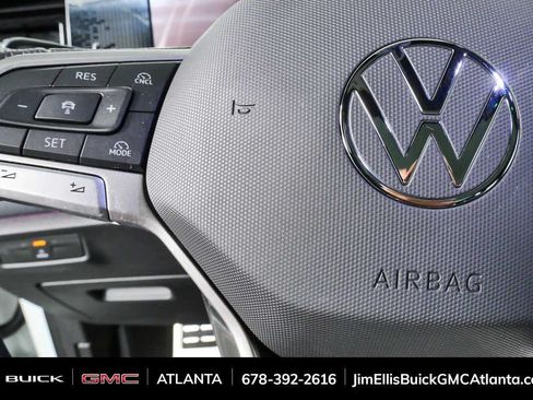 Used 2026 Volkswagen Tiguan SE R-Line FWD image 8