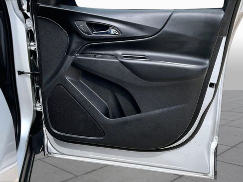 Used 2019 Chevrolet Equinox LT w/ LPO, Cargo Package FWD image 20