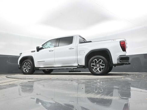 Used 2023 GMC Sierra 1500 SLT w/ SLT Premium Package image 38