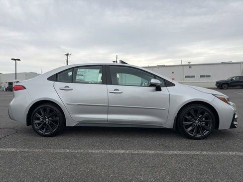 New 2026 Toyota Corolla SE image 9