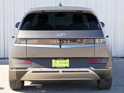 Used 2023 Hyundai Ioniq 5 SEL image 48