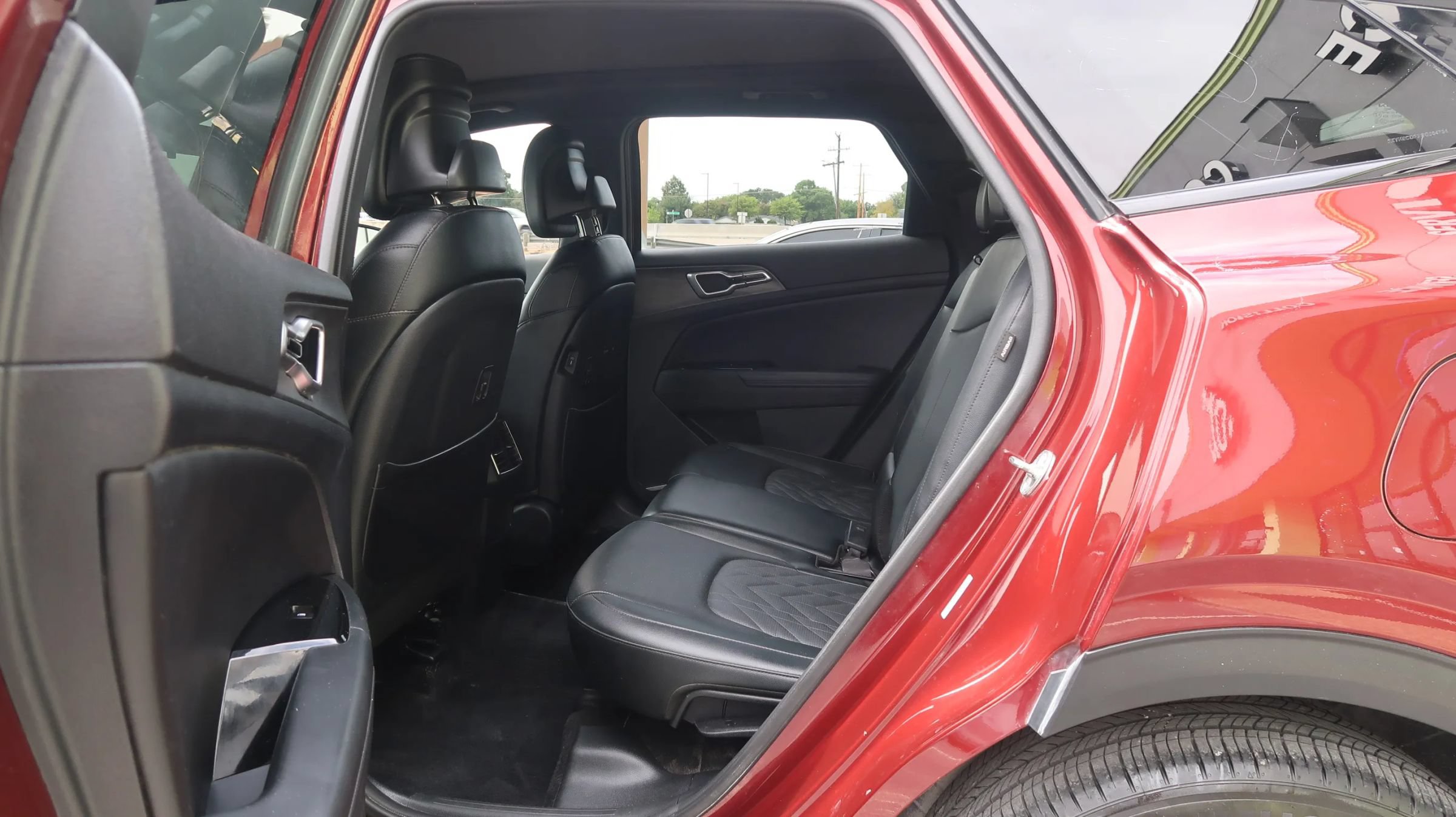 Used 2025 Kia Sportage X-Line w/ Premium Package AWD/4WD image 19