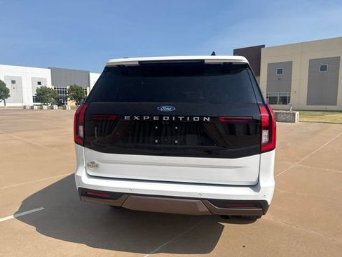 Used 2025 Ford Expedition King Ranch AWD/4WD image 6