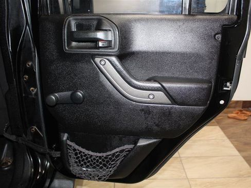 Used 2013 Jeep Wrangler Unlimited Sport w/ Connectivity Group image 27