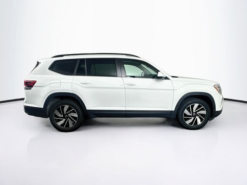 Used 2025 Volkswagen Atlas SE AWD/4WD image 10