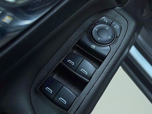 Used 2024 Chevrolet Equinox LT AWD/4WD image 22
