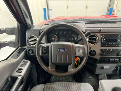 Used 2014 Ford F450 XLT w/ XLT Interior Package AWD/4WD image 6