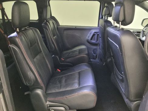 Used 2018 Dodge Grand Caravan GT image 19