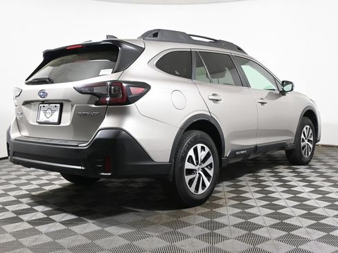 Used 2020 Subaru Outback Premium AWD/4WD image 7