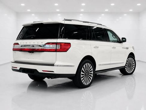 Used 2019 Lincoln Navigator Reserve AWD/4WD image 5