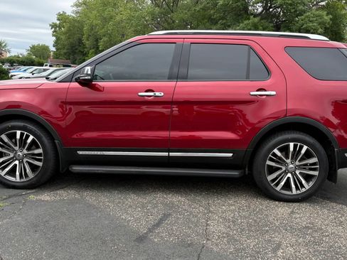 Used 2019 Ford Explorer Platinum AWD/4WD image 5