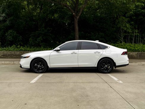 Used 2024 Honda Accord EX-L image 6