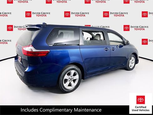 Certified 2019 Toyota Sienna L image 7