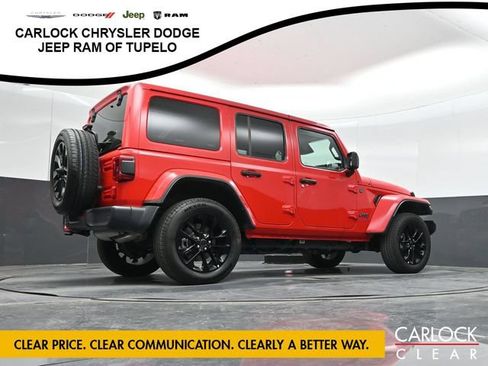 Used 2025 Jeep Wrangler Unlimited Sahara w/ Safety Group AWD/4WD image 38