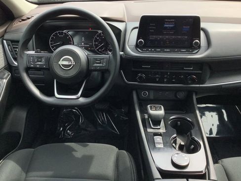 Used 2023 Nissan Rogue S image 16