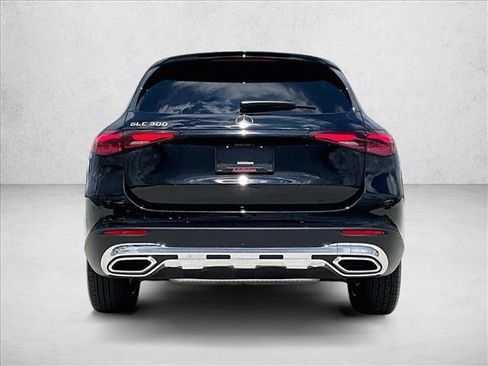 Certified 2026 Mercedes-Benz GLC 300 image 4