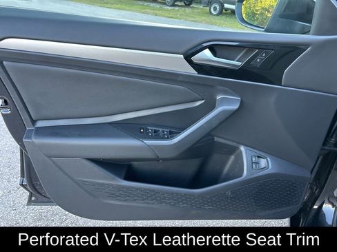 Used 2021 Volkswagen Jetta R-Line image 10