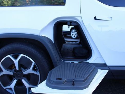 Used 2023 Rivian R1T Adventure image 26