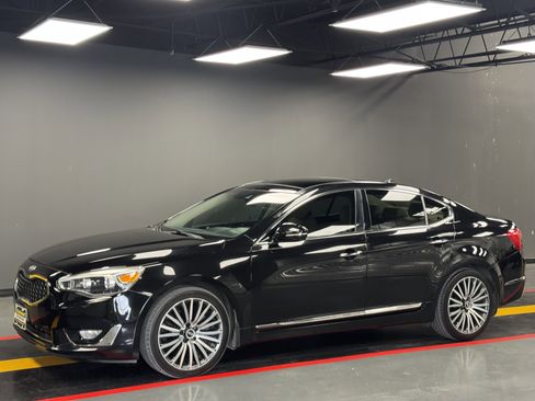 Used 2015 Kia Cadenza Premium w/ Technology Package image 1