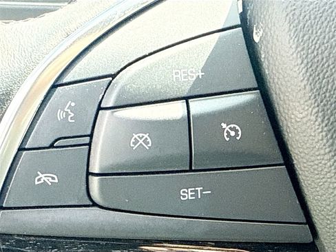 Used 2023 Cadillac XT5 Premium Luxury image 11