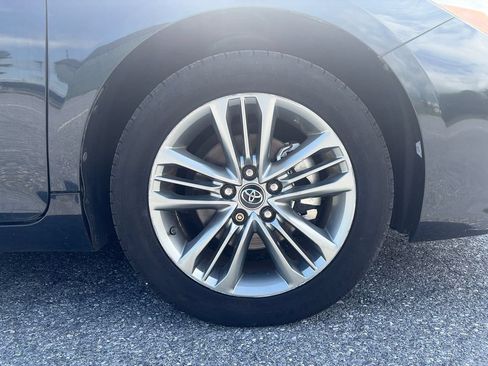Used 2017 Toyota Camry SE FWD image 30