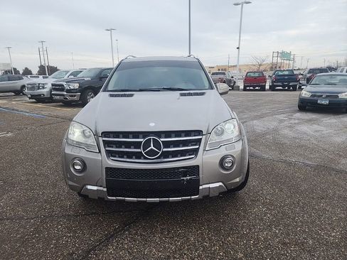 Used 2009 Mercedes-Benz ML 63 AMG 4MATIC image 2