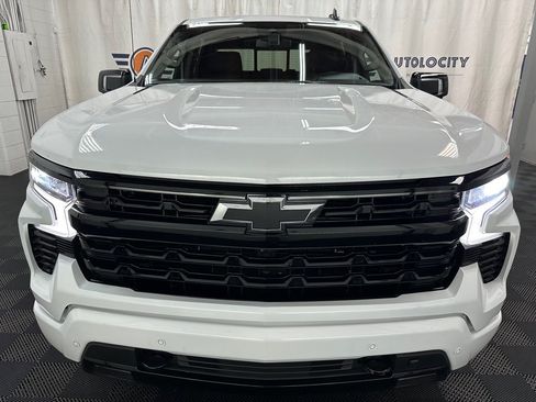 Used 2025 Chevrolet Silverado 1500 RST AWD/4WD image 4