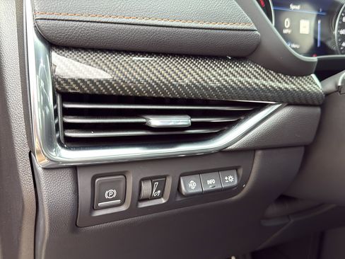 Used 2019 Cadillac XT4 Sport image 13