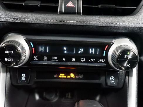 Certified 2024 Toyota RAV4 XLE image 20