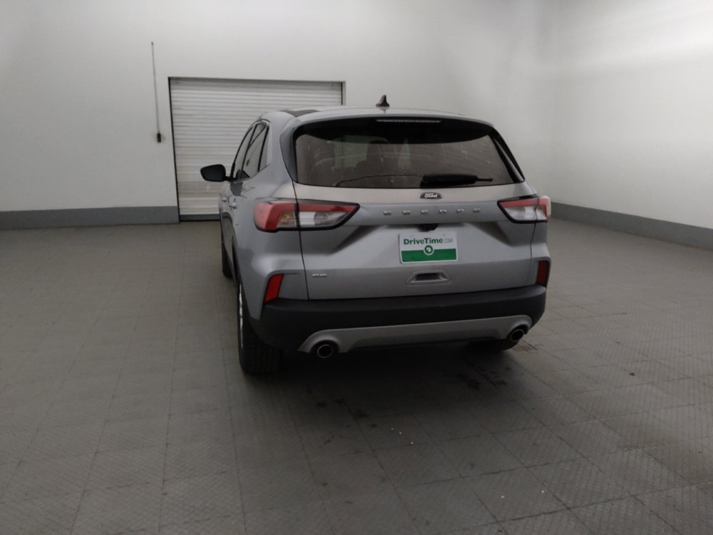 Used 2022 Ford Escape SE FWD image 6