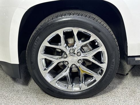 Used 2019 GMC Yukon Denali w/ Denali Ultimate Package AWD/4WD image 24