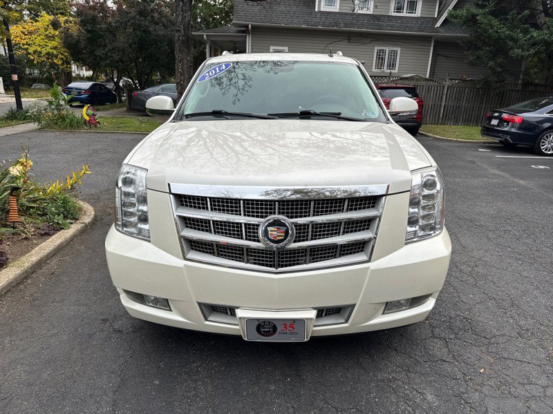 Used 2014 Cadillac Escalade ESV Platinum AWD/4WD image 9
