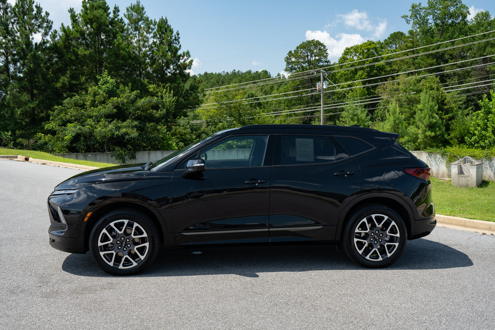 Used 2025 Chevrolet Blazer RS FWD image 5